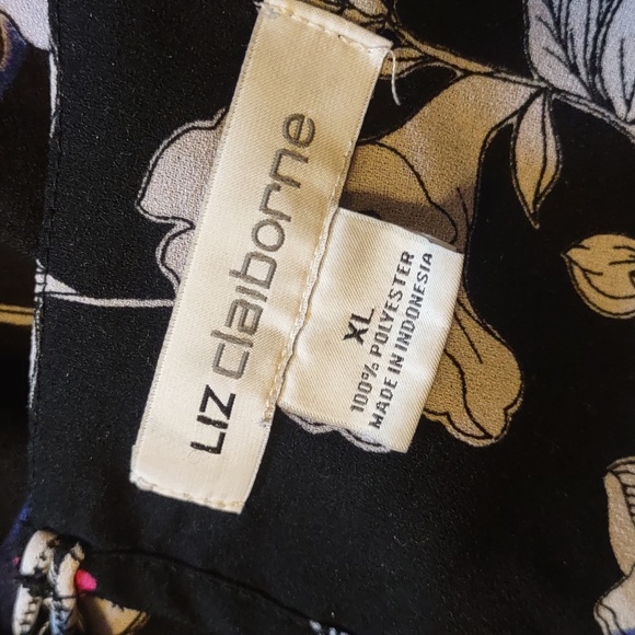 Liz Claiborne Career Short Sleeve Floral Top Size XL Black White Pink Blue - Picture 5 of 6